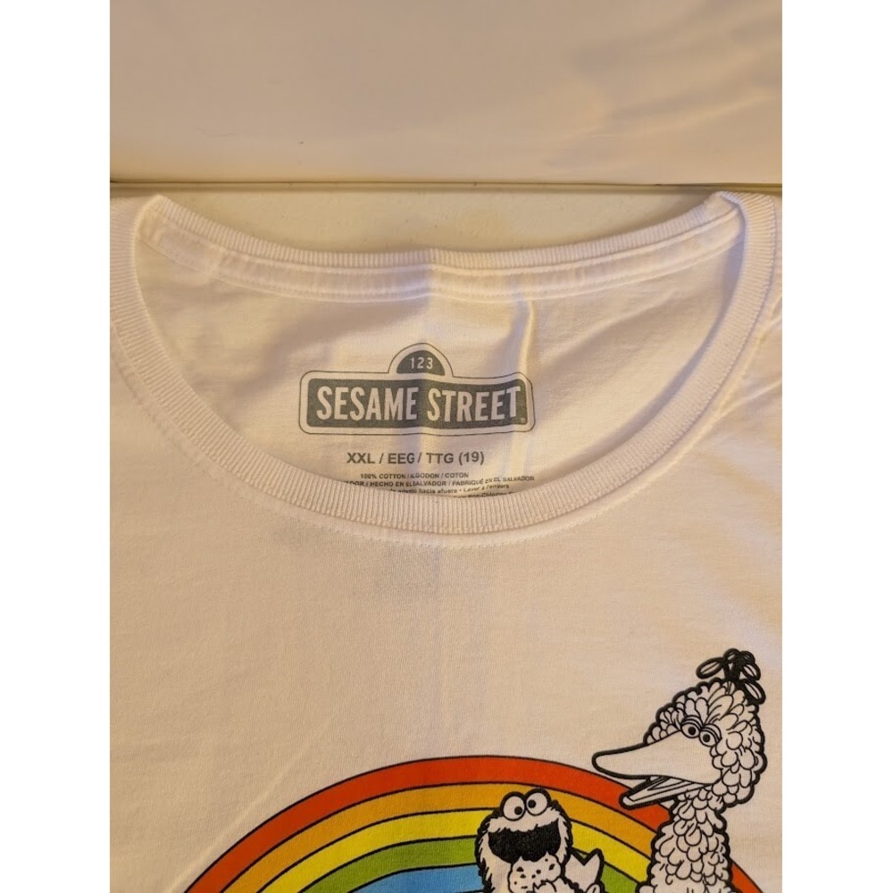 Sesame Street Sunny Vibes Graphic T-Shirt XXL White‎ 100% Cotton - New - Picture 3 of 3